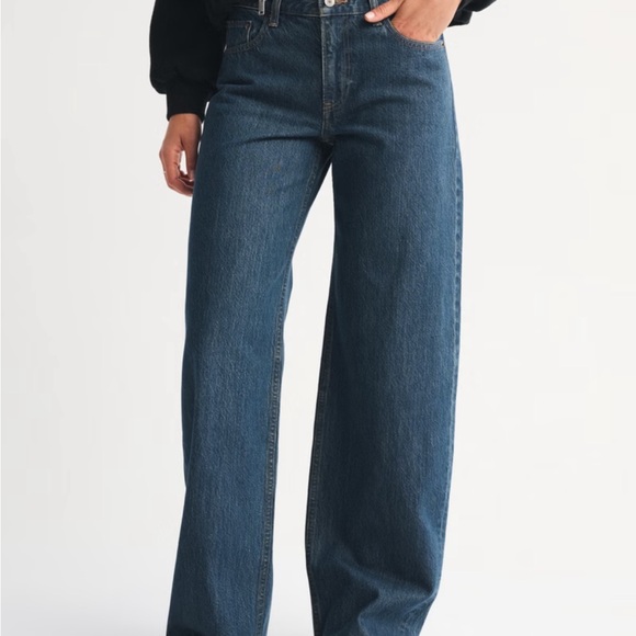 Low Rise Ultra Loose Jean - Picture 2 of 5